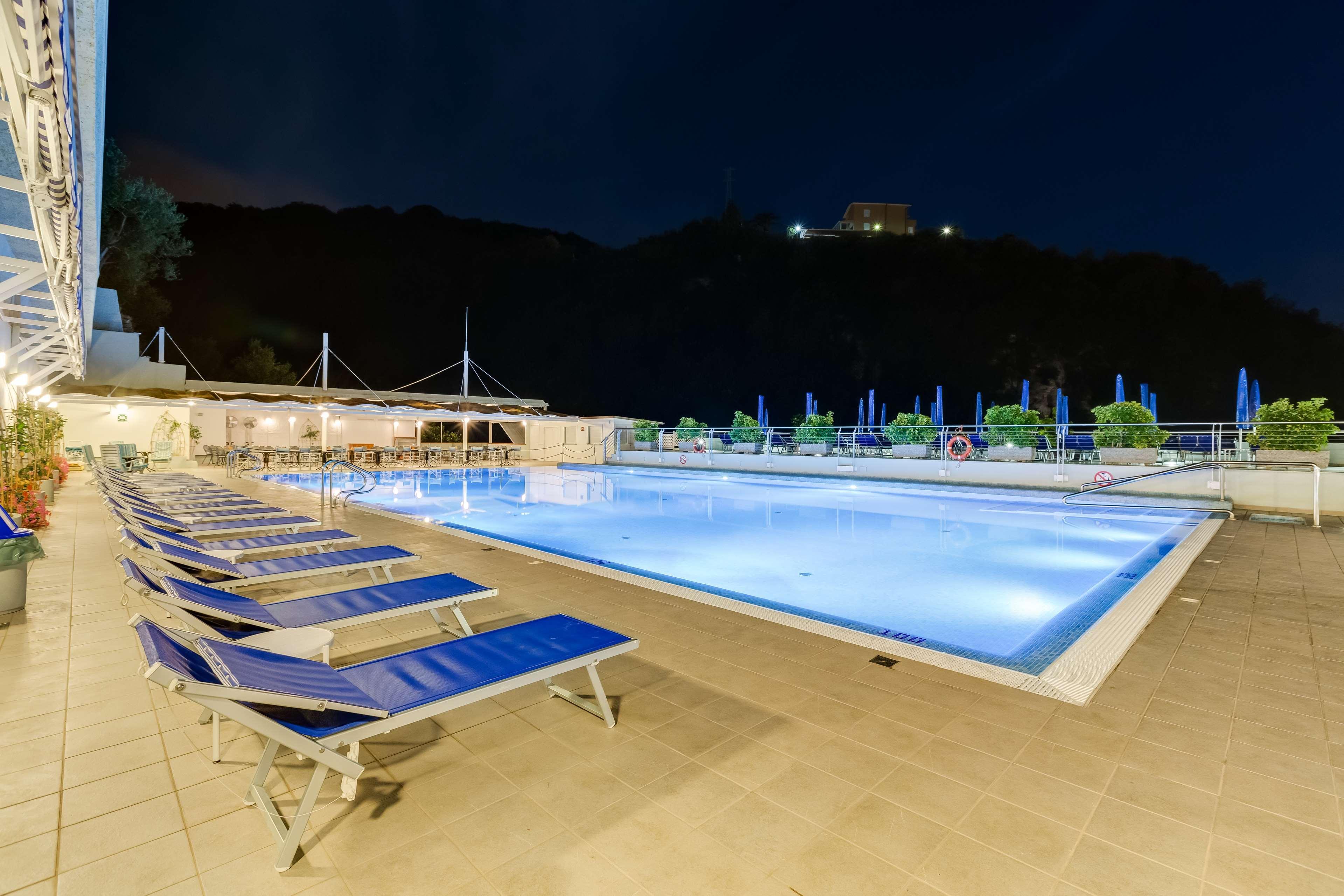Best Western Hotel La Solara Sorrento Exterior foto
