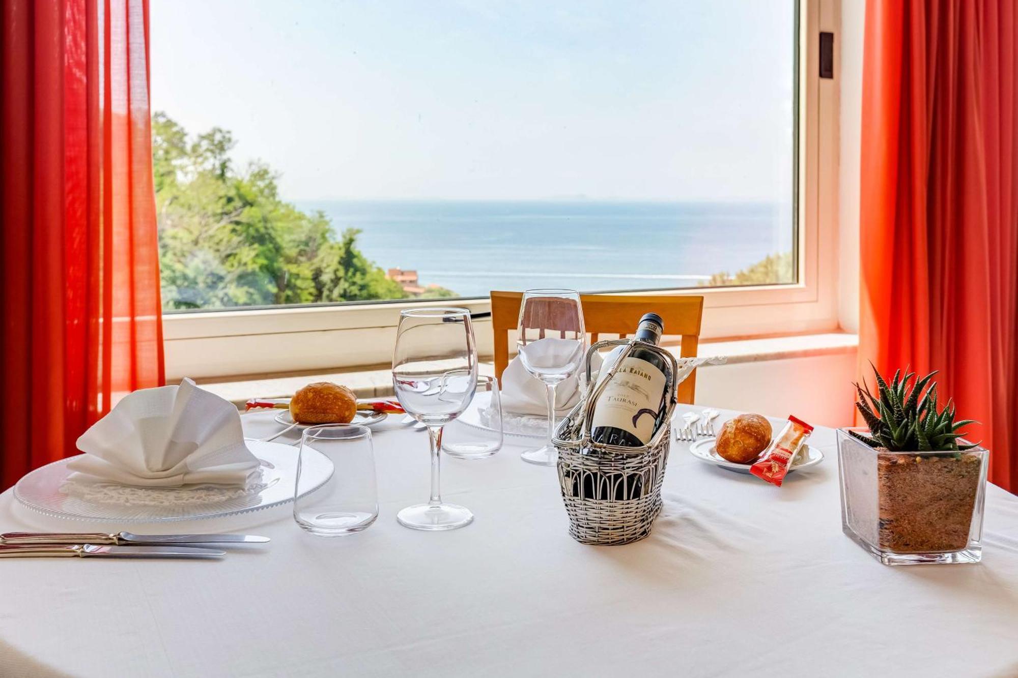 Best Western Hotel La Solara Sorrento Exterior foto