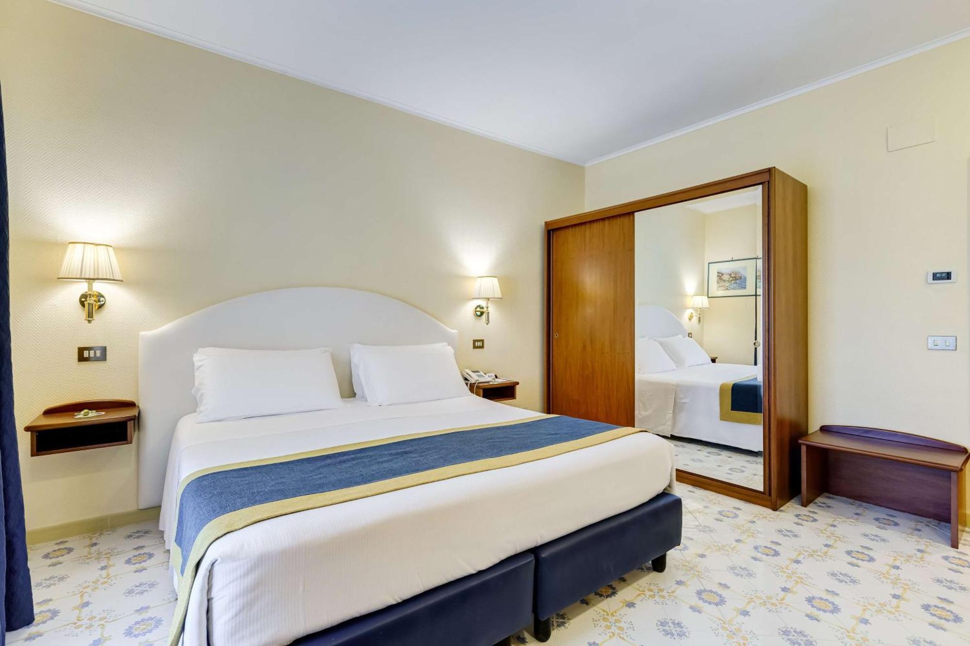 Best Western Hotel La Solara Sorrento Exterior foto