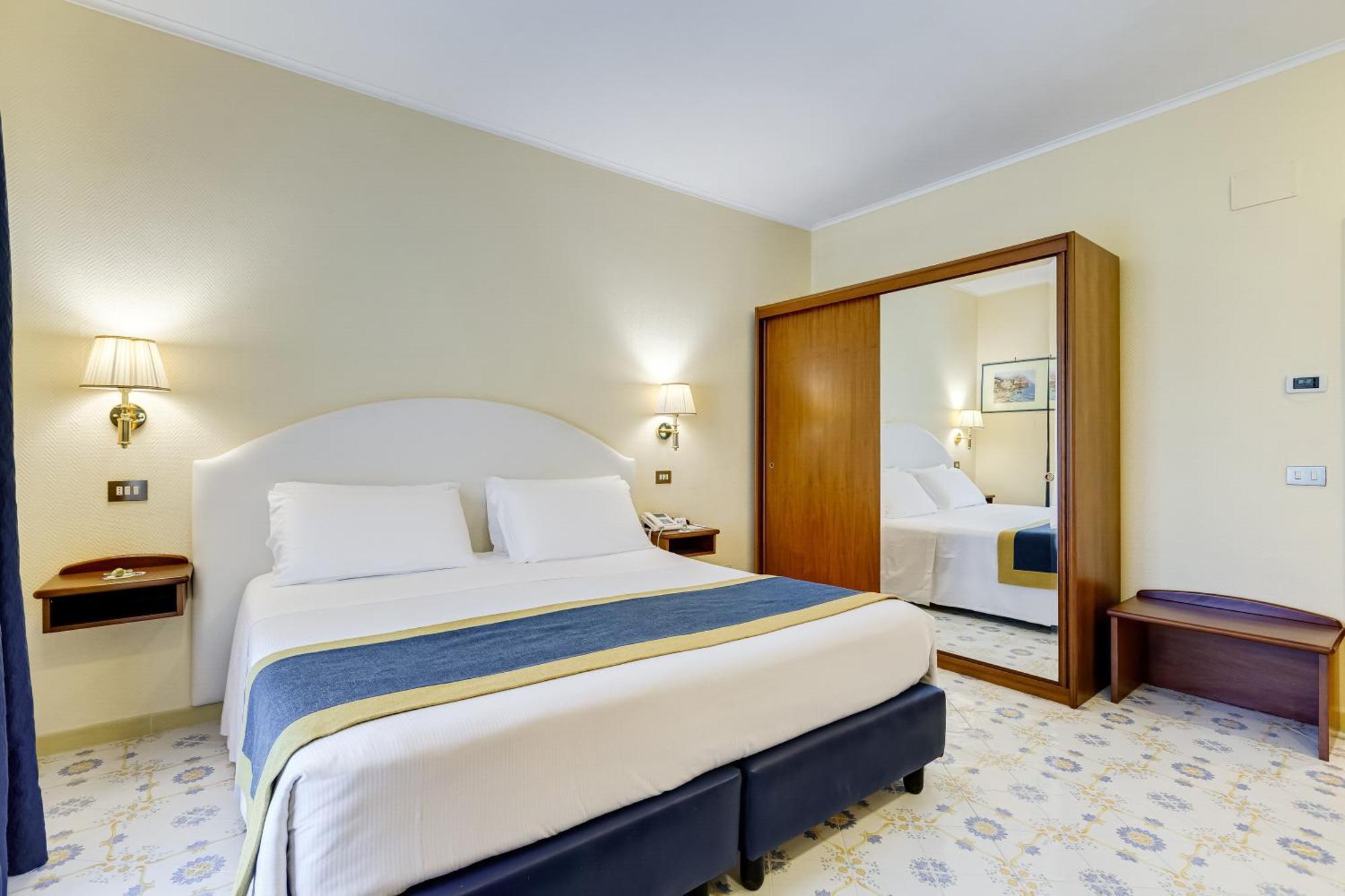 Best Western Hotel La Solara Sorrento Exterior foto